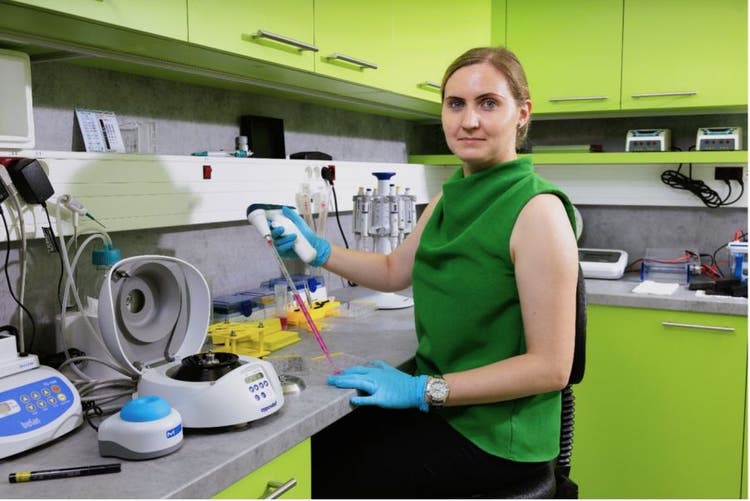 DNA-Wissenschaftlerin Dr. Hana Polasek-Sedlackova, Foto von: Jana Mensatorova.