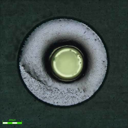 Verunreinigungen in Durchgangsbohrungen von Leiterplatten (PCBs)