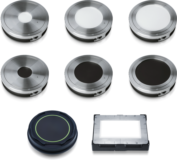 Evident‘s range of sample holders for different filter sizes, particle traps, and tape lift samples used in technical cleanliness analysis.