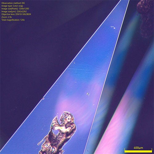 DIC observation of a diamond flaw. Captured using a DSX1000 digital microscope with a DSX10-SXLOB3X objective.