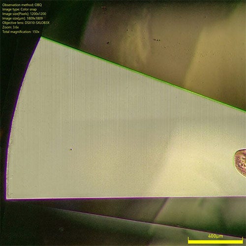 Oblique observation of a diamond flaw. Captured using a DSX1000 digital microscope with a DSX10-SXLOB3X objective.