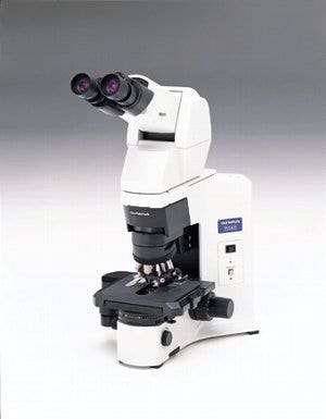 Le microscope BX45 d’Olympus