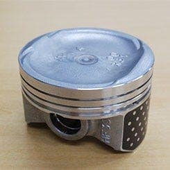 Inspecting Burrs on Pistons Using a Digital Microscope