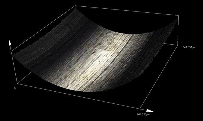 外輪の軌道面のカラー画像（倍率4674X）