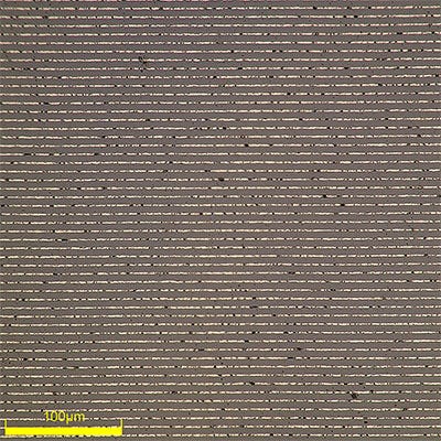 低倍率で測定したい位置の「あたり付け」を行います(総合倍率700X)