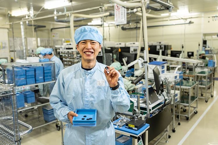 製造部顕微鏡組立G　2019年入社