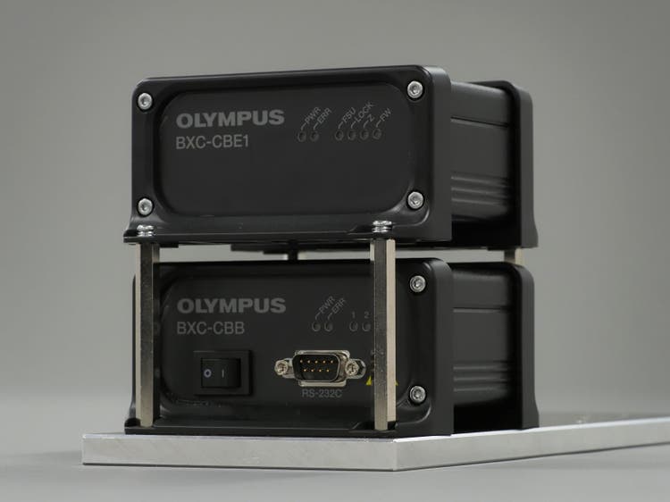 図3. BXC-CBBとBXC-CBE1を2段積みした状態