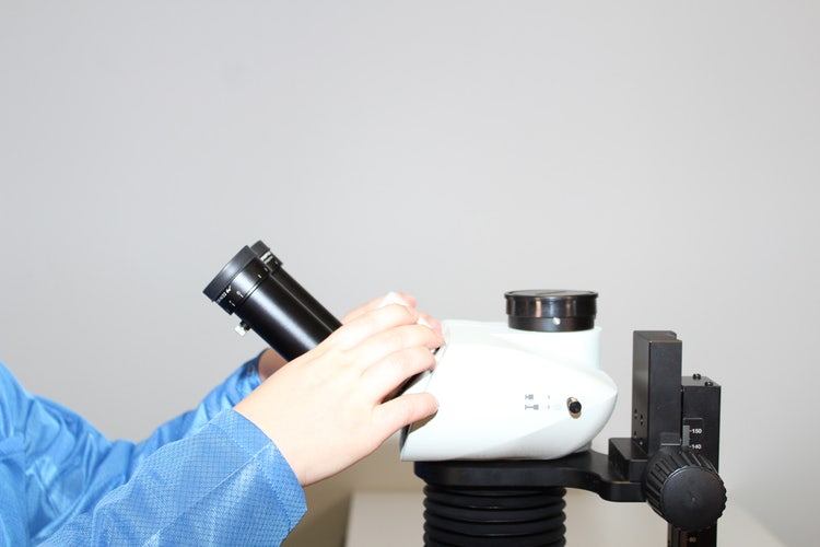 ティルティング三眼顕微鏡ヘッド