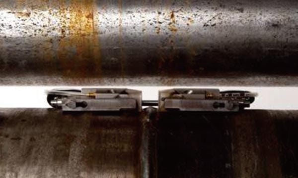 12mmの隙間を検査可能