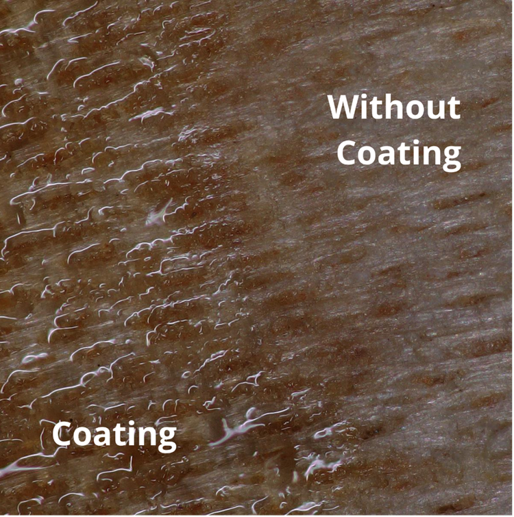 접촉각 분석을 위해 나무 코팅을 확대한 이미지